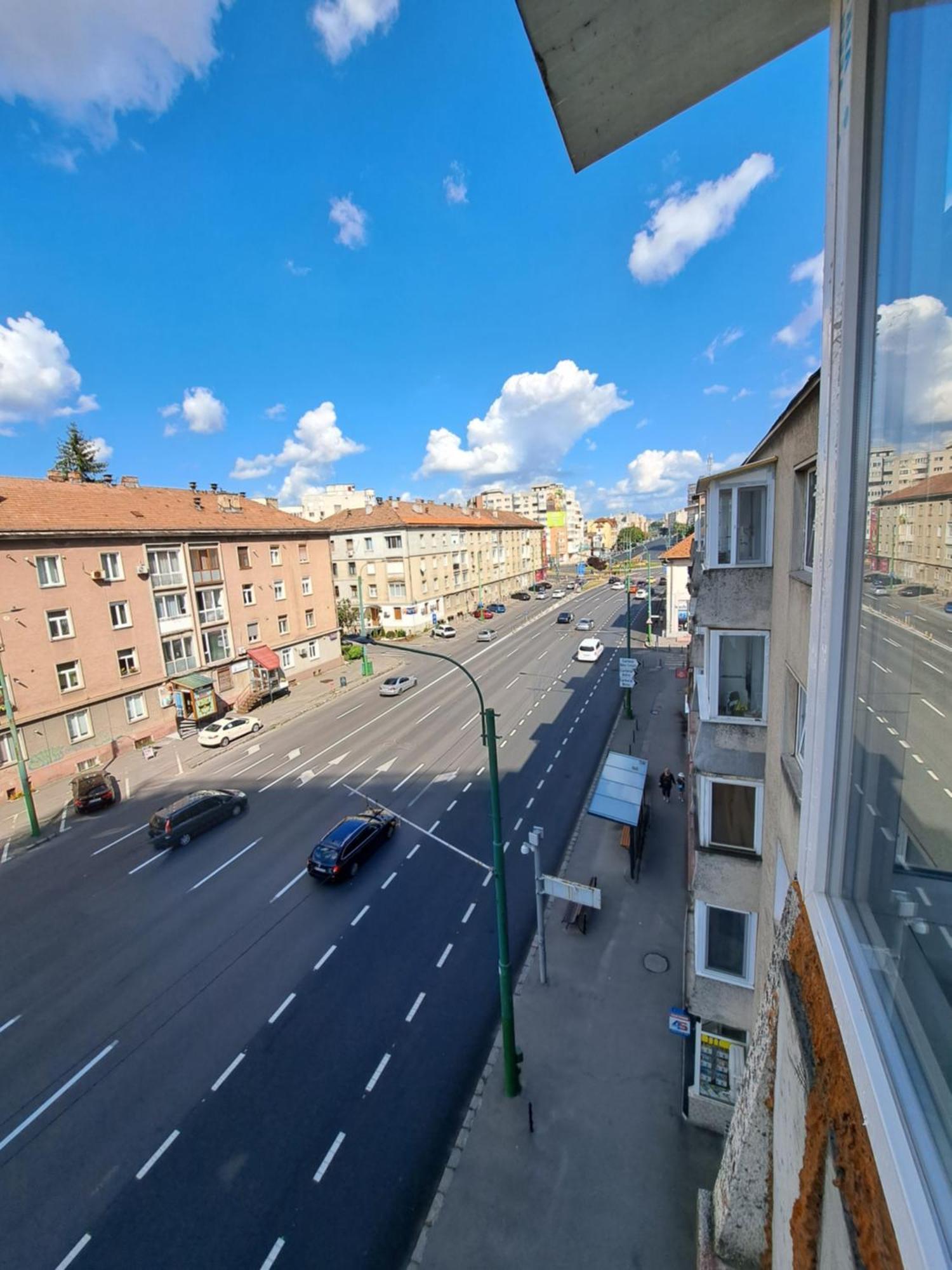 Garsoniera La Bulevard Брашов Екстериор снимка
