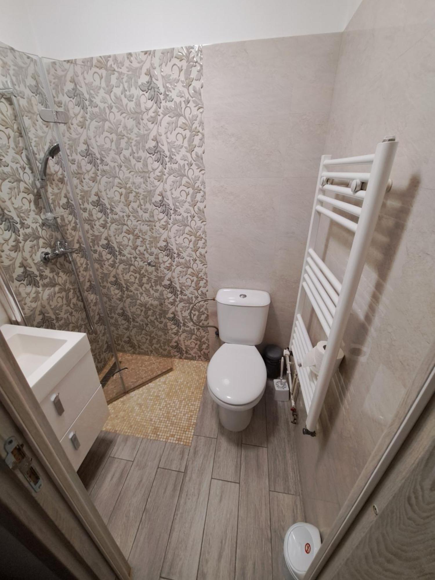 Garsoniera La Bulevard Брашов Екстериор снимка